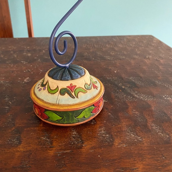 Jim Shore Musical Revolving Ornament Holder “Deck the Halls" #4011173 - Picture 3 of 6